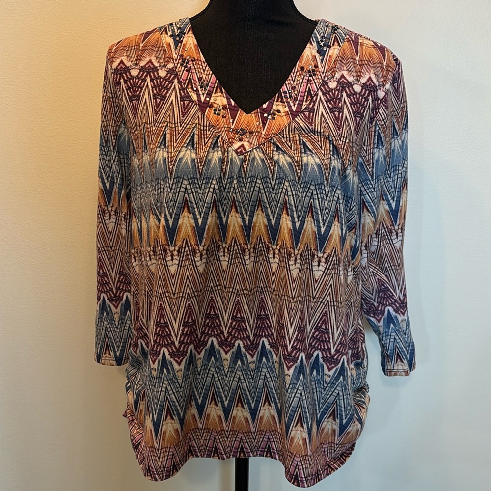 Alfred Dunner Womenโs 3/4 Sleeve Shirt Size Petiteโ Large with Gemstone V neck